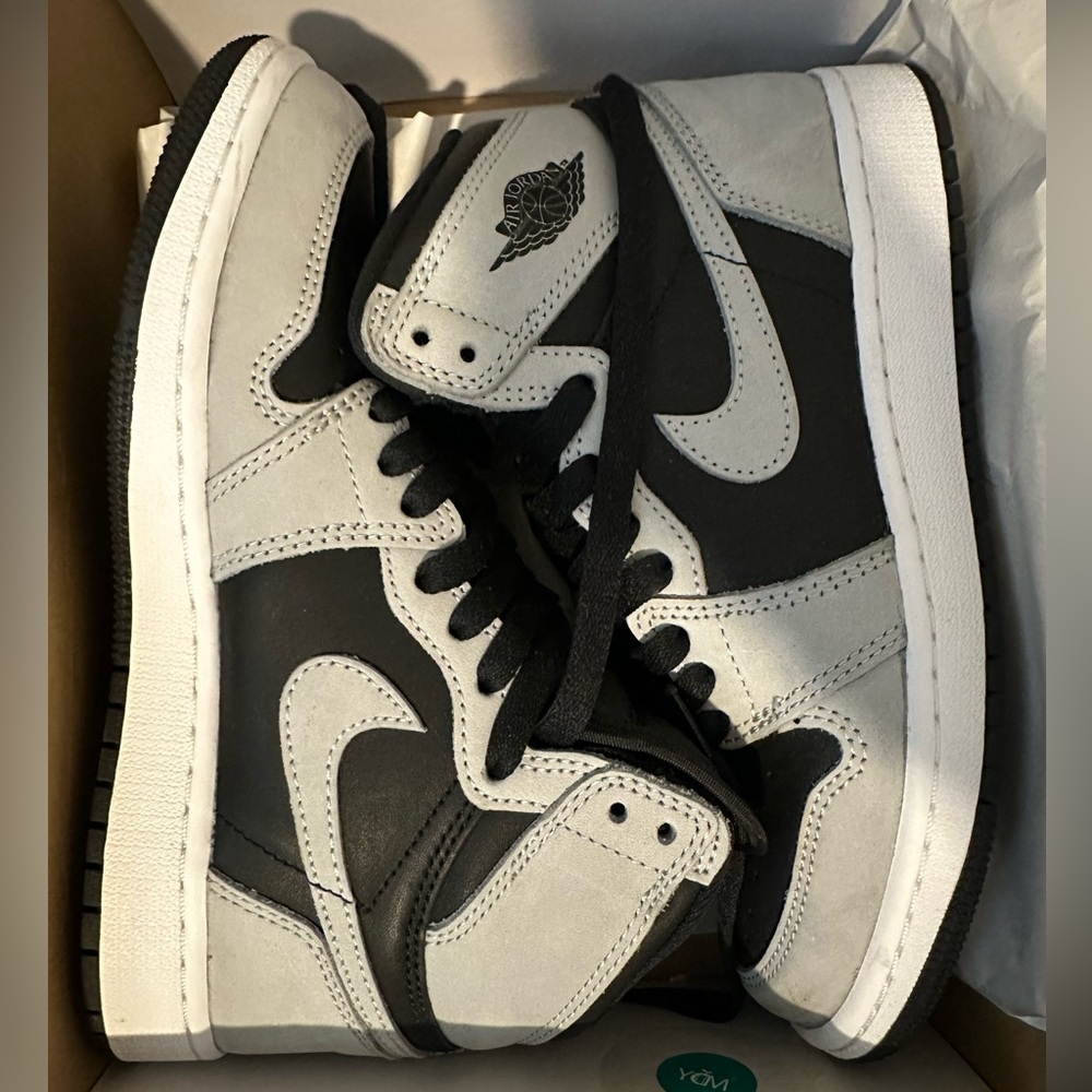 LIKE NEW Air Jordan 1 high OG